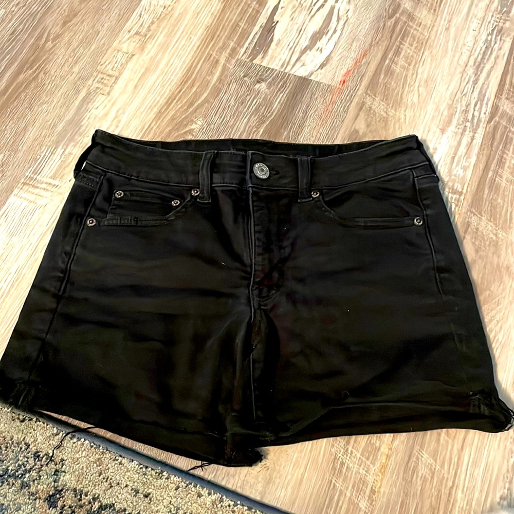 Black American eagle jean shorts in like new condition